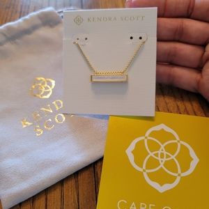 Leanor Gold Pendant Necklace In Ivory Pearl